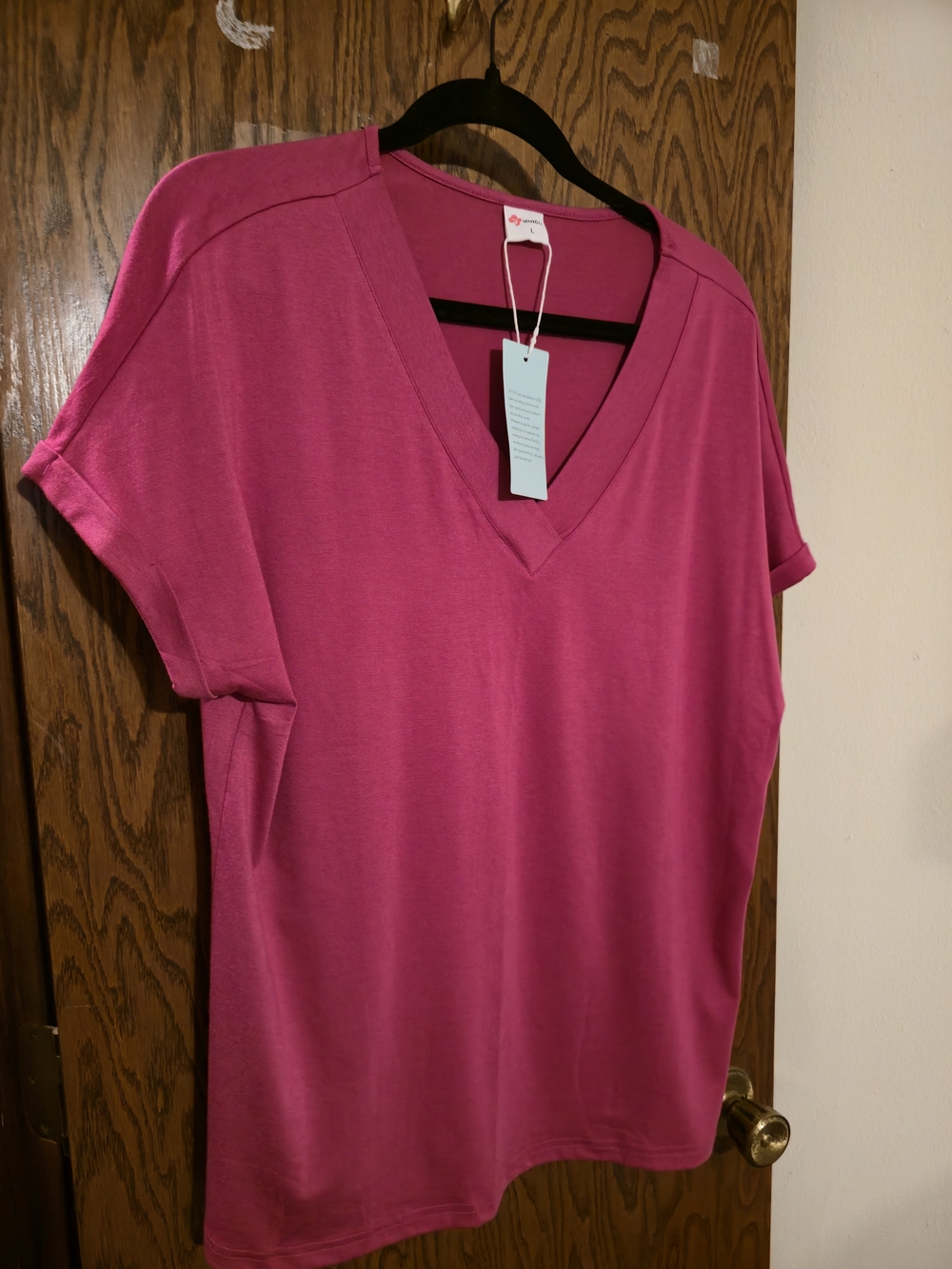Women’s V-Neck Short Sleeve Top - Fuchsia Pink